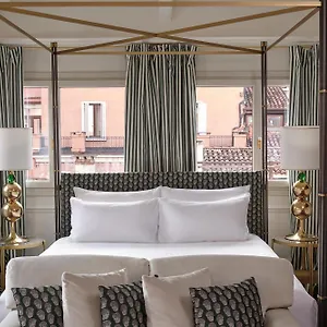 ***** Hotel Violino D'oro Italy